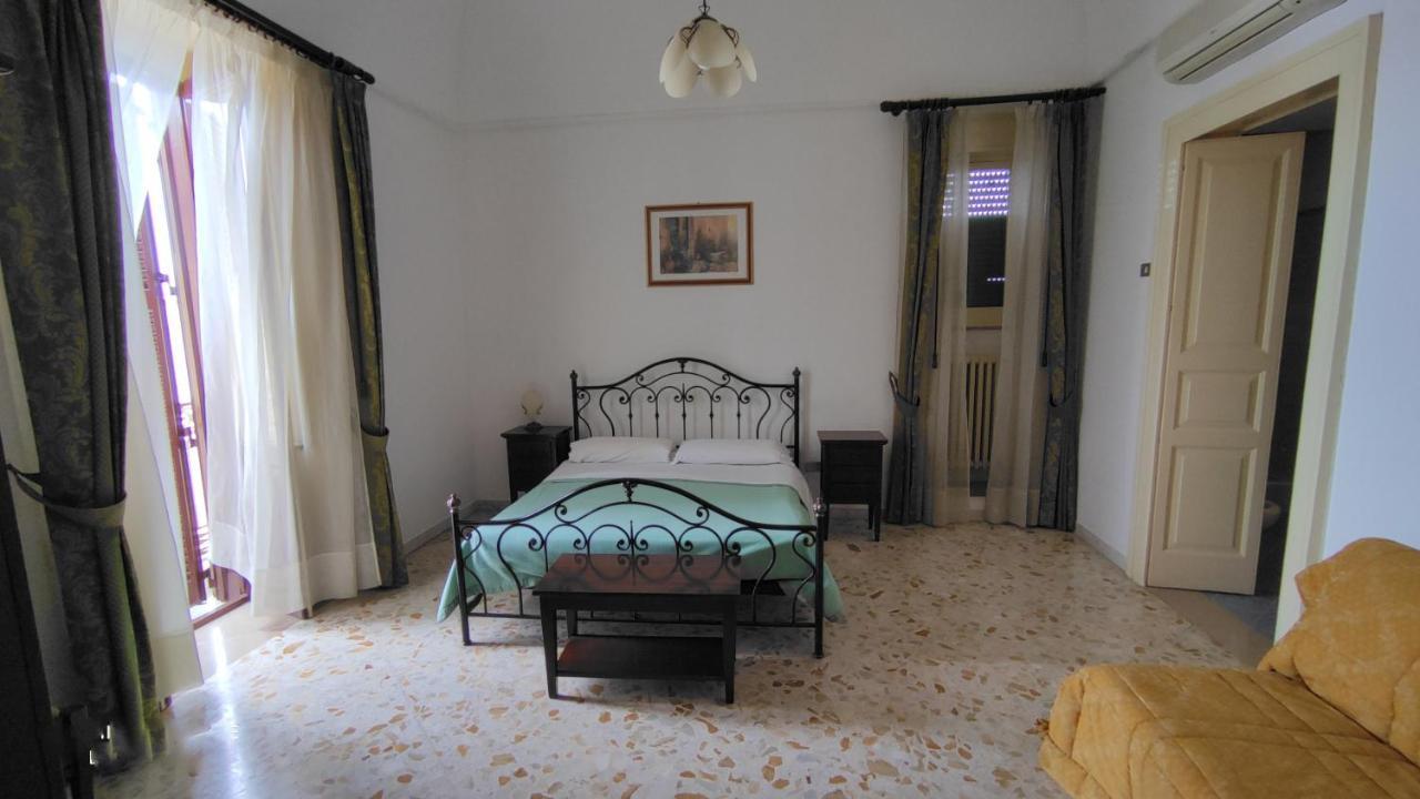 Bed and Breakfast Casa Resci - Dimora Del 1884 Tricase Exterior foto